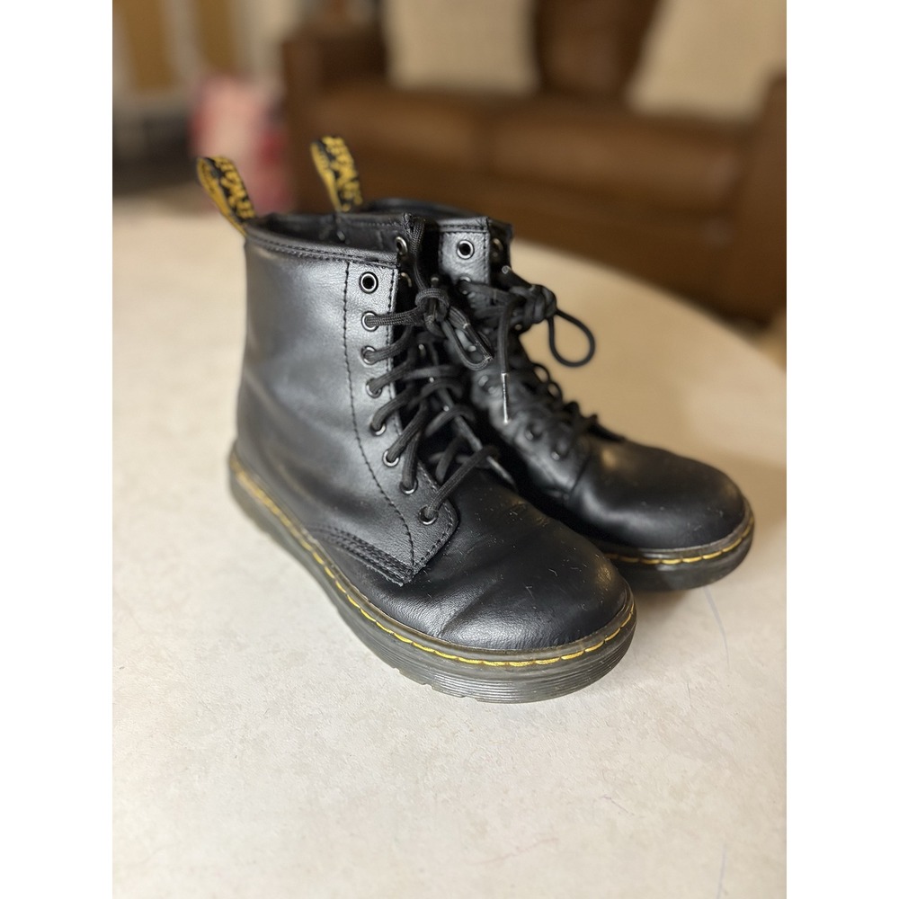 Dr. Martens Kids Zavala J Black Leather Lace Up Side Zip Combat Boots Size 2 US